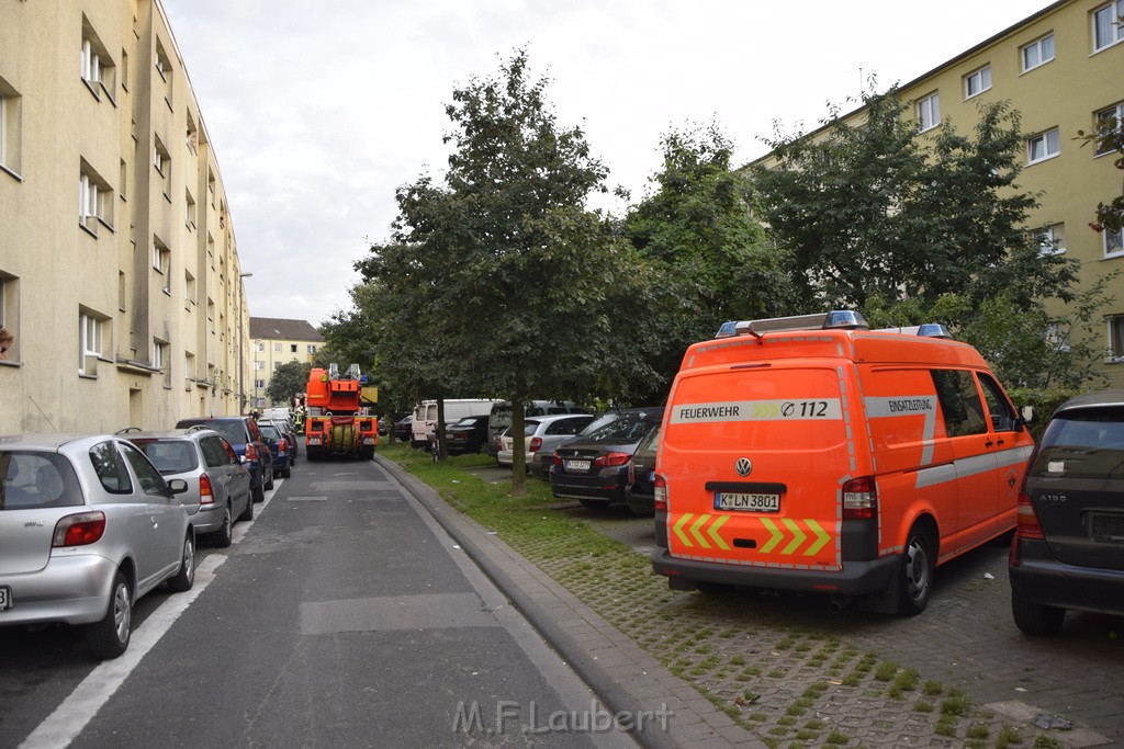 Feuer 1 Koeln Vingst Bambergerstr P27.JPG - Miklos Laubert